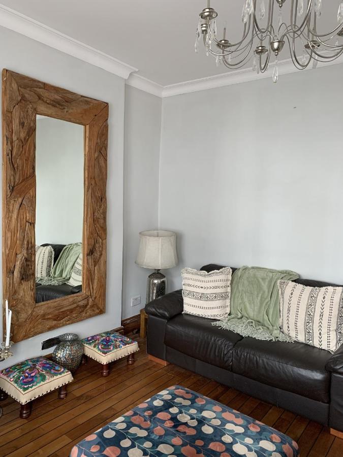 Adanhouse-Stockland Spacious 5 Bedroom House Sleeps 12 Private Garden 卡迪夫 外观 照片